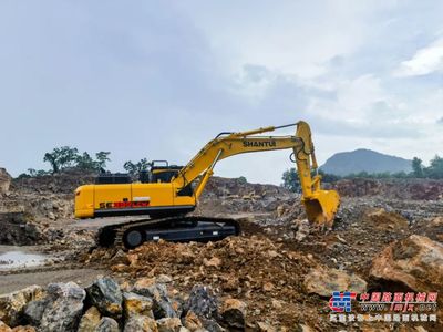 山推挖掘機(jī)亮相泰國(guó)市場(chǎng)，硬核裝備助力礦山施工新變革